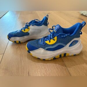 Under Armour Boys Blue and Yellow Mesh Sneakers